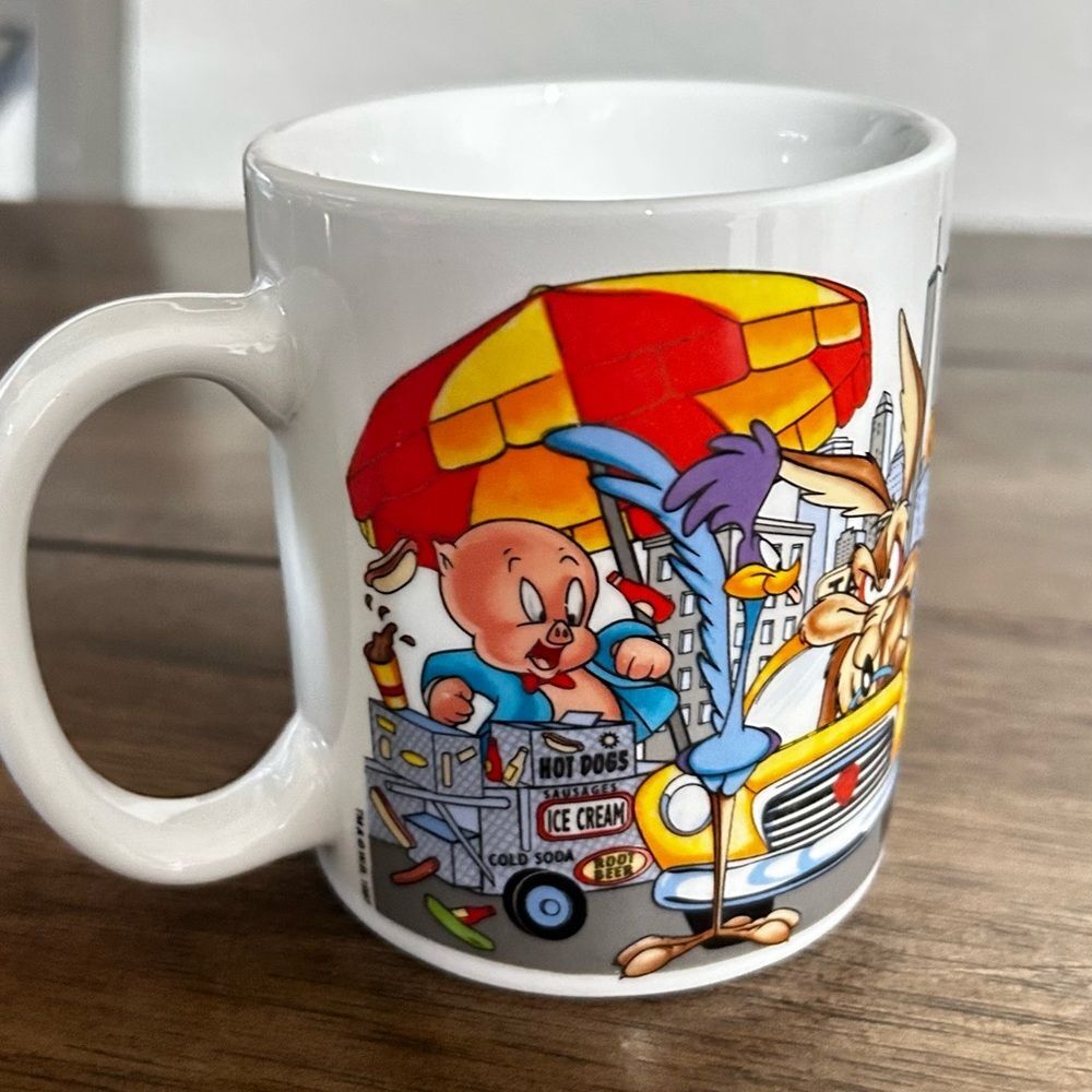 Looney Tunes Character Mug โ Porky Pig, Road Runner, Bugs Bunny โ Warner Bros โ - Picture 3 of 8